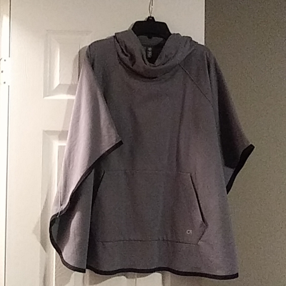 Cape - Picture 1 of 1